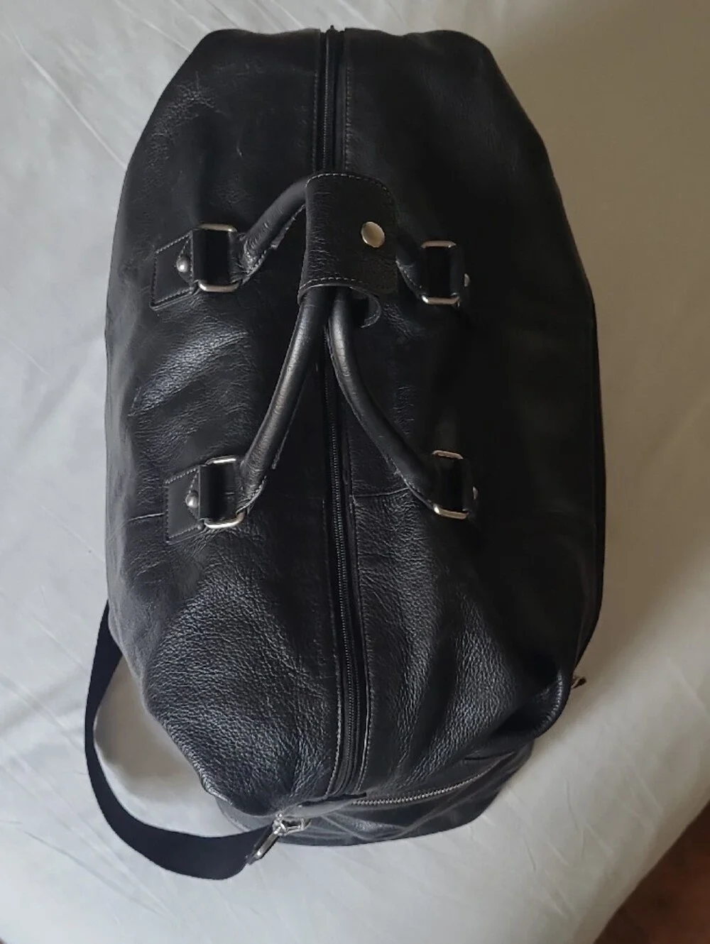 Heyraud Black Leather Duffel Weekender Bag. Shoulder Strap Large Travel Gym